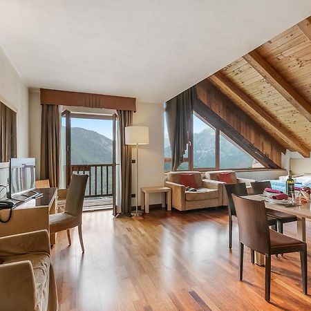 Residence Cianfuran- Happy Rentals Бардонеккія Екстер'єр фото